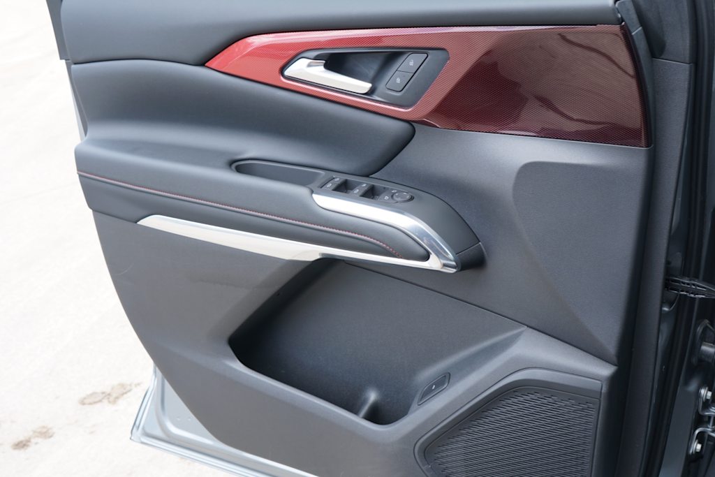 Thumbnail: 2024 Chevrolet Traverse - 21