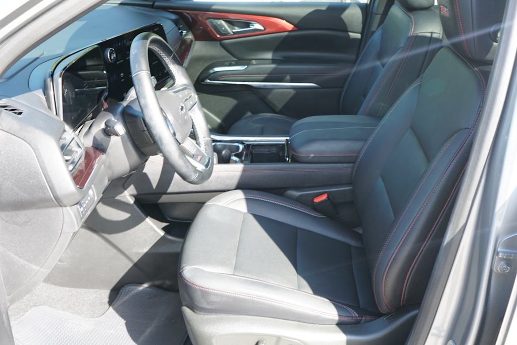 Thumbnail: 2025 Chevrolet Traverse - 7