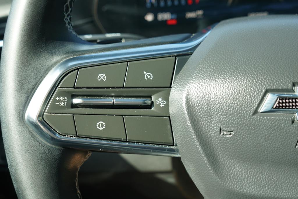 Thumbnail: 2025 Chevrolet Traverse - 18