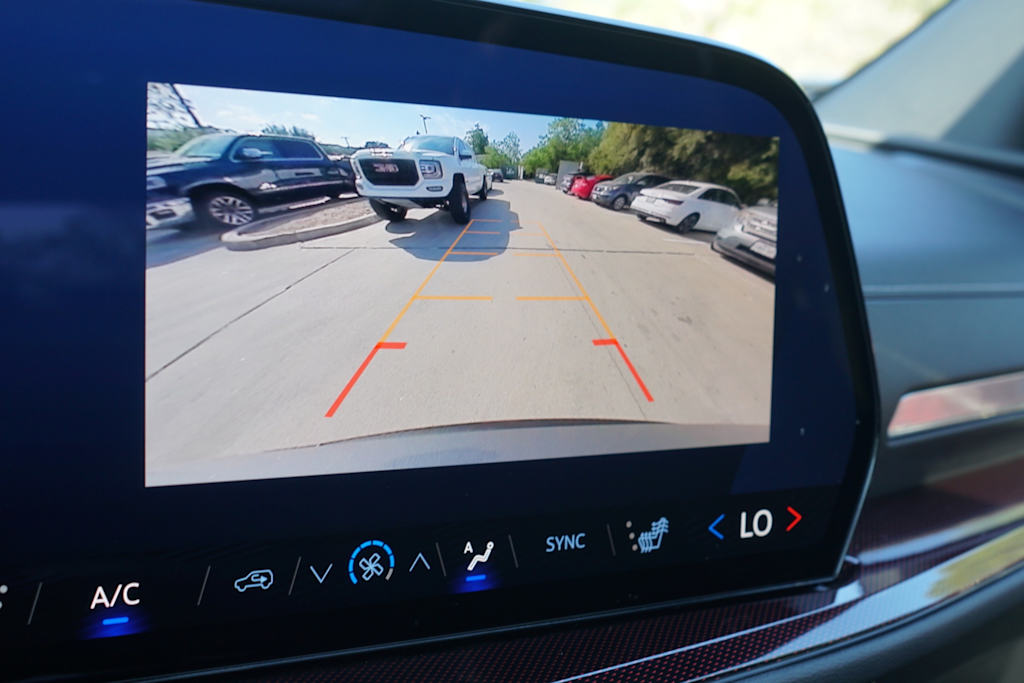 Thumbnail: 2025 Chevrolet Traverse - 12