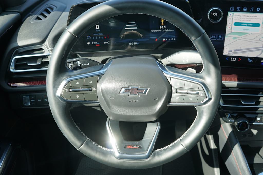 Thumbnail: 2025 Chevrolet Traverse - 10
