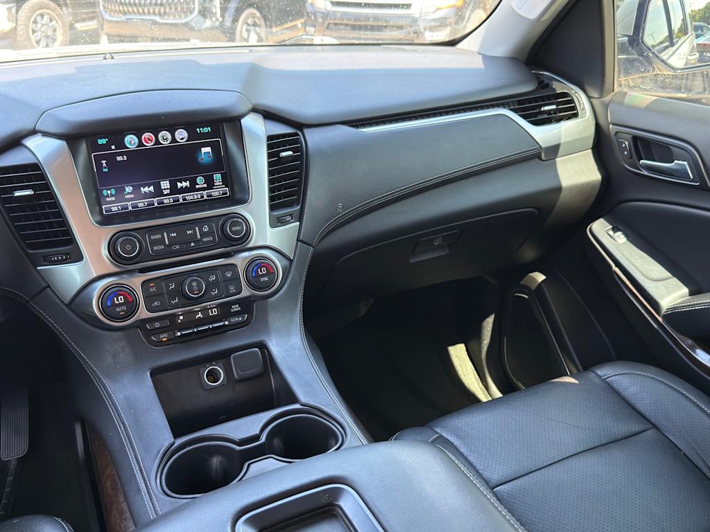 Thumbnail: 2016 Chevrolet Suburban - 8