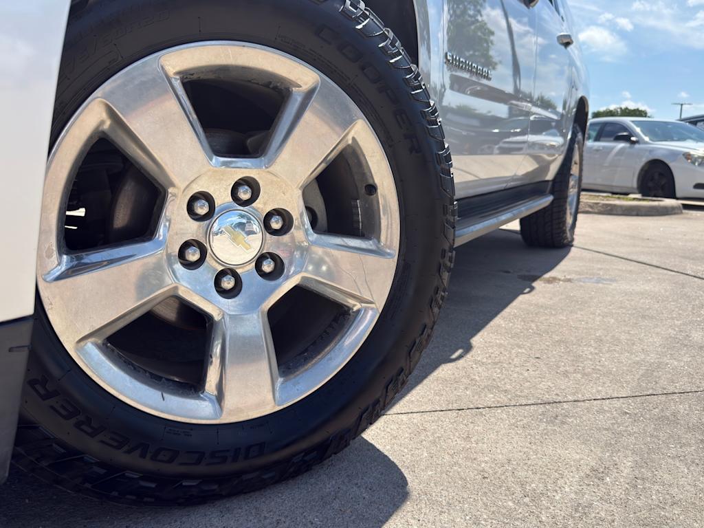 Thumbnail: 2016 Chevrolet Suburban - 7