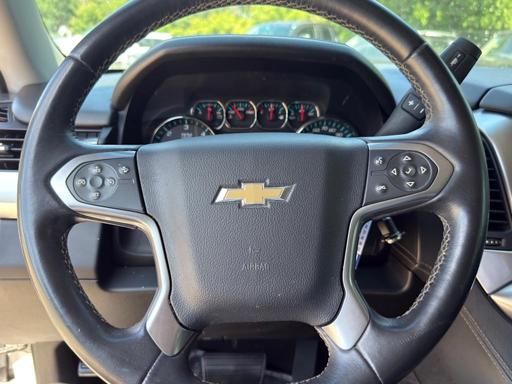 Thumbnail: 2016 Chevrolet Suburban - 24
