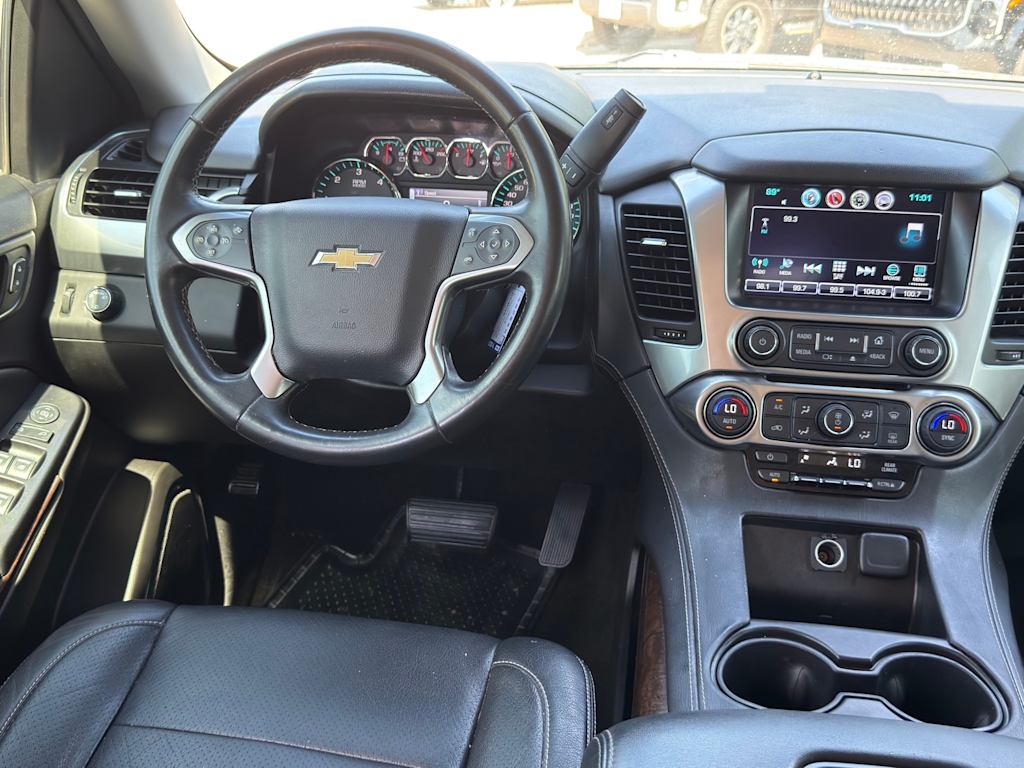 Thumbnail: 2016 Chevrolet Suburban - 12