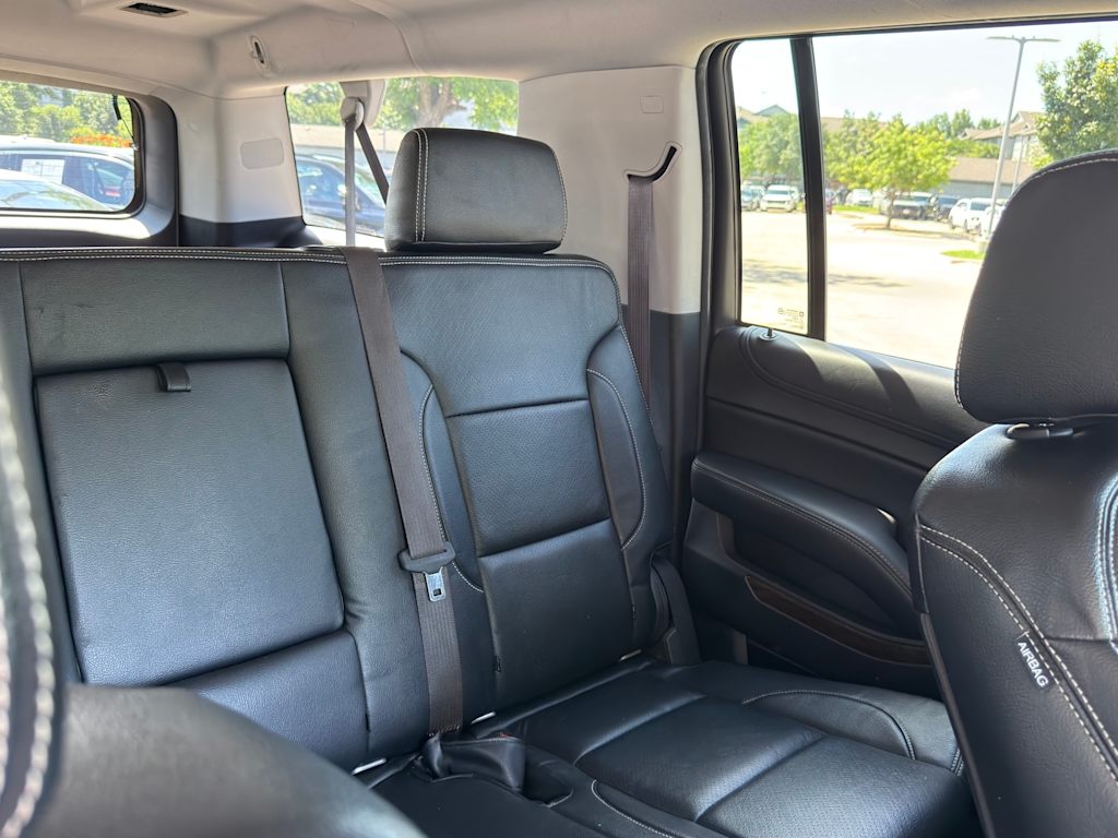 Thumbnail: 2016 Chevrolet Suburban - 33