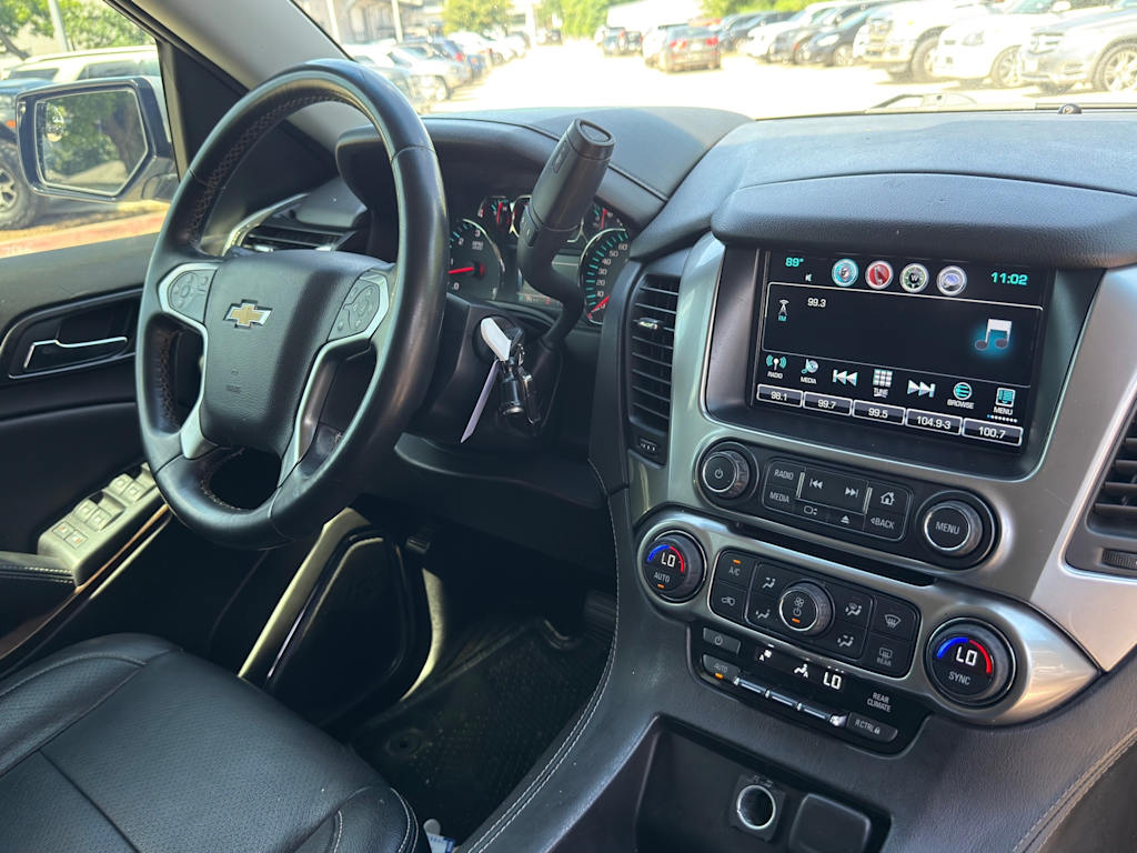 Thumbnail: 2016 Chevrolet Suburban - 30