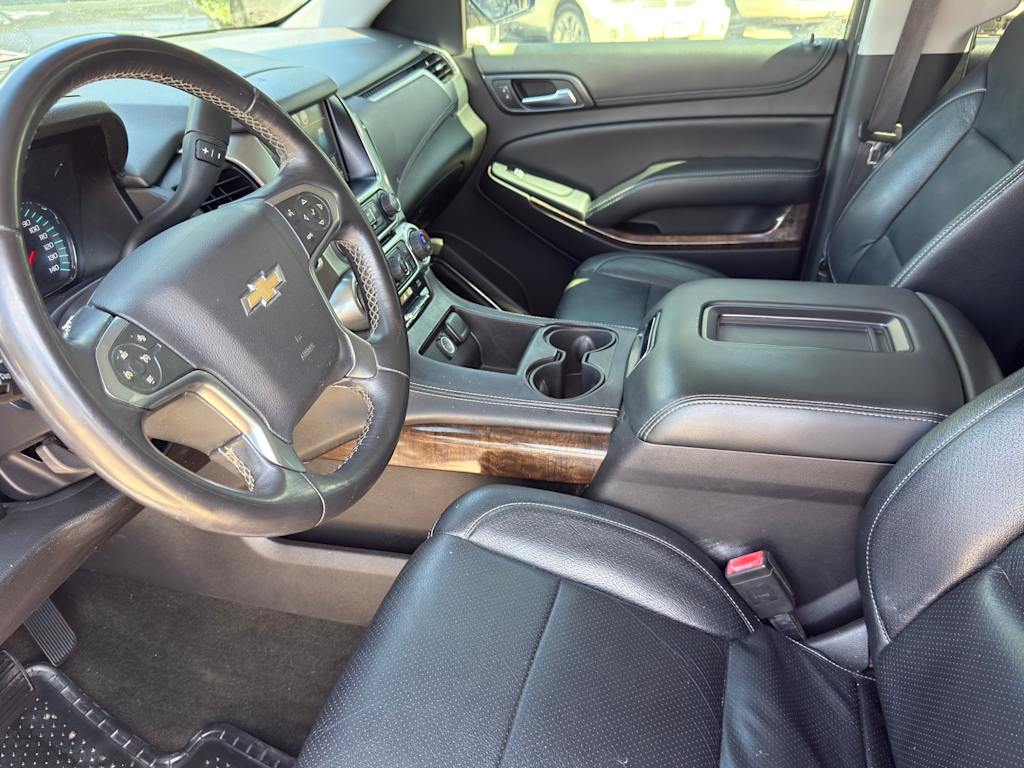 Thumbnail: 2016 Chevrolet Suburban - 9