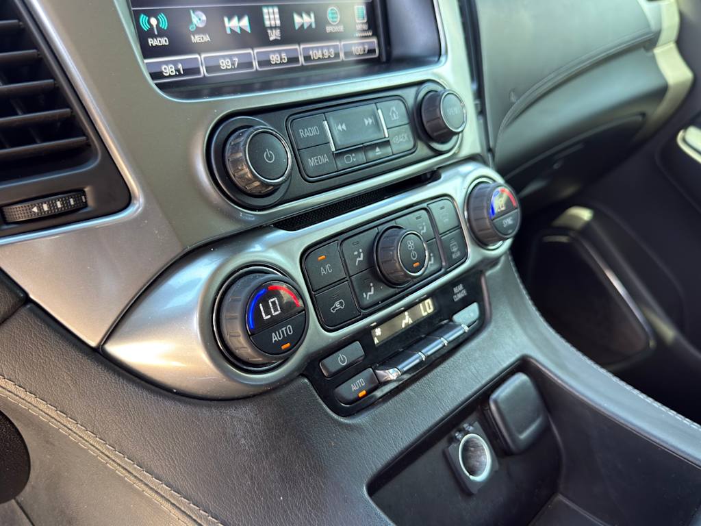 Thumbnail: 2016 Chevrolet Suburban - 20