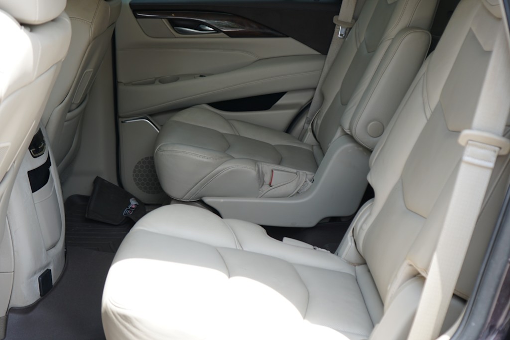 Thumbnail: 2016 Cadillac Escalade - 22