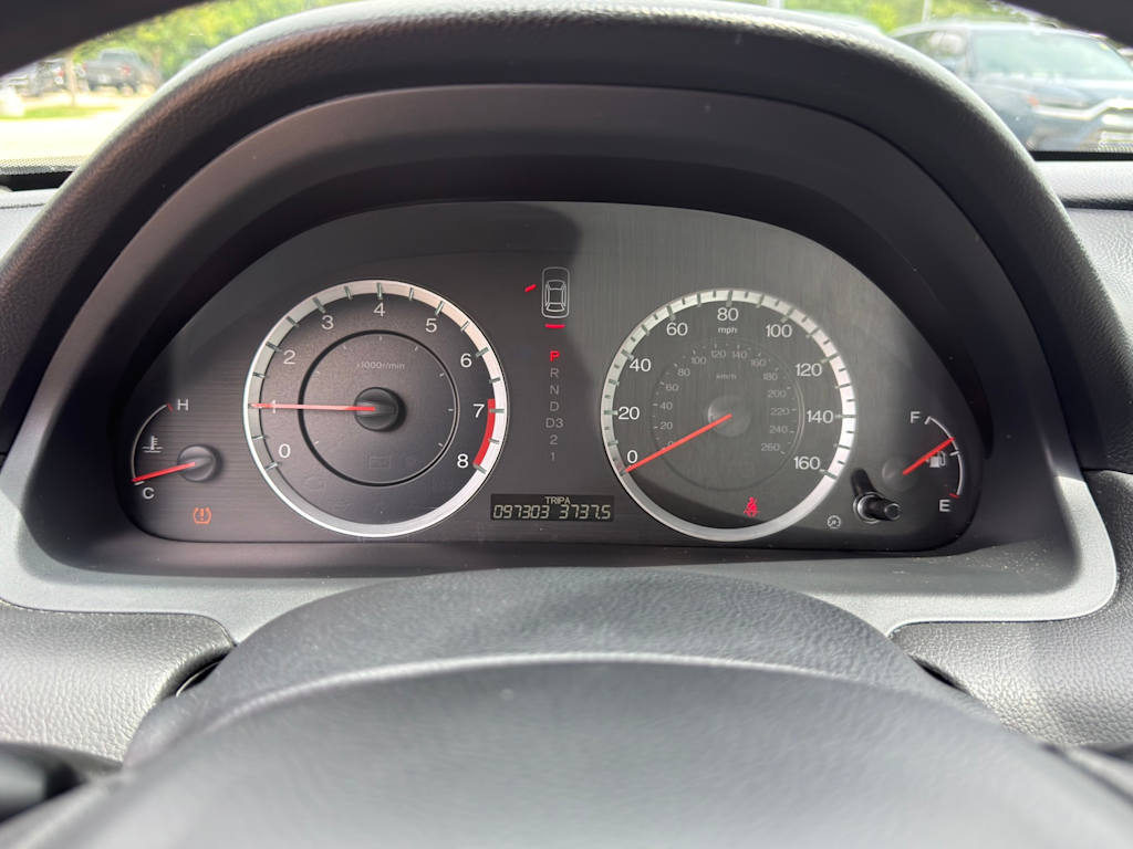 Thumbnail: 2011 Honda Accord - 16