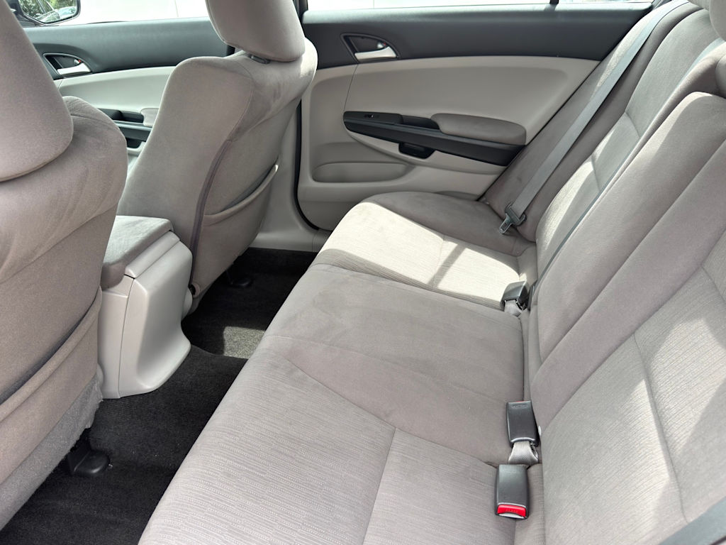 Thumbnail: 2011 Honda Accord - 28