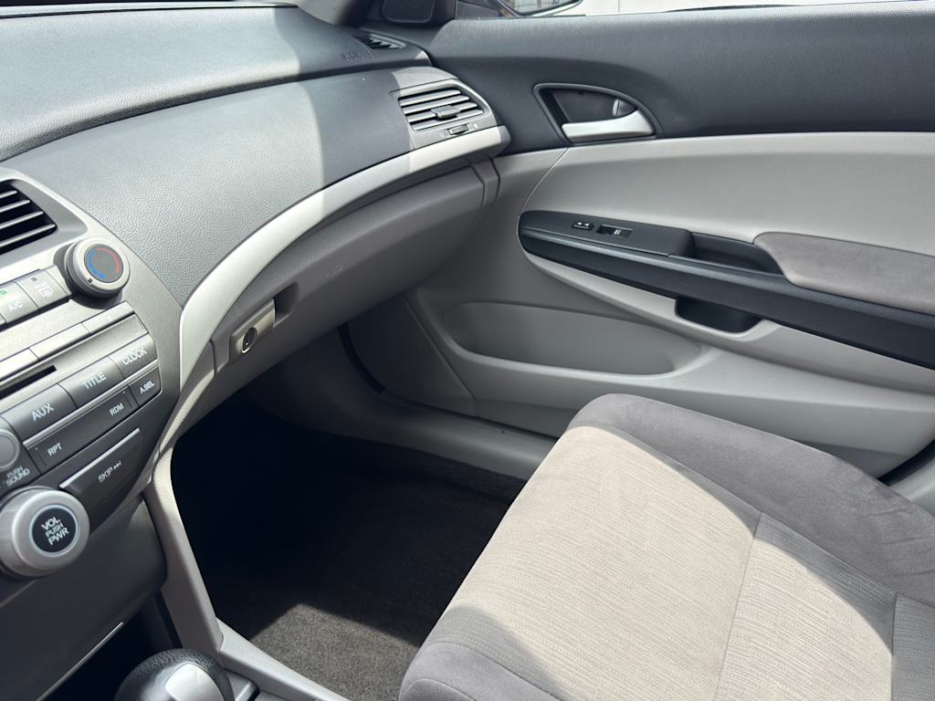 Thumbnail: 2011 Honda Accord - 22