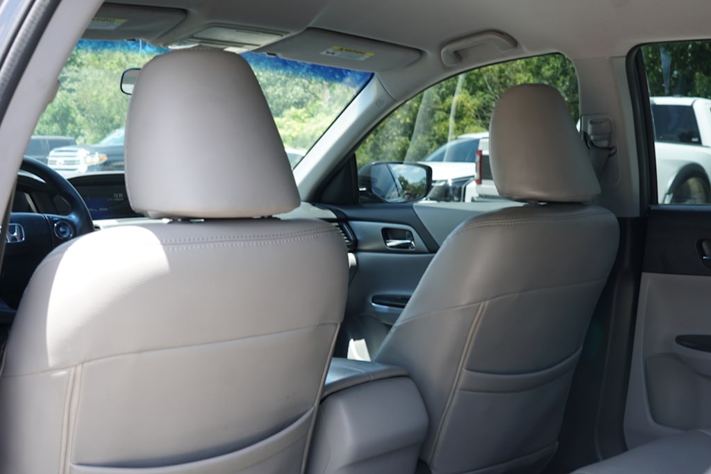 Thumbnail: 2013 Honda Accord - 24