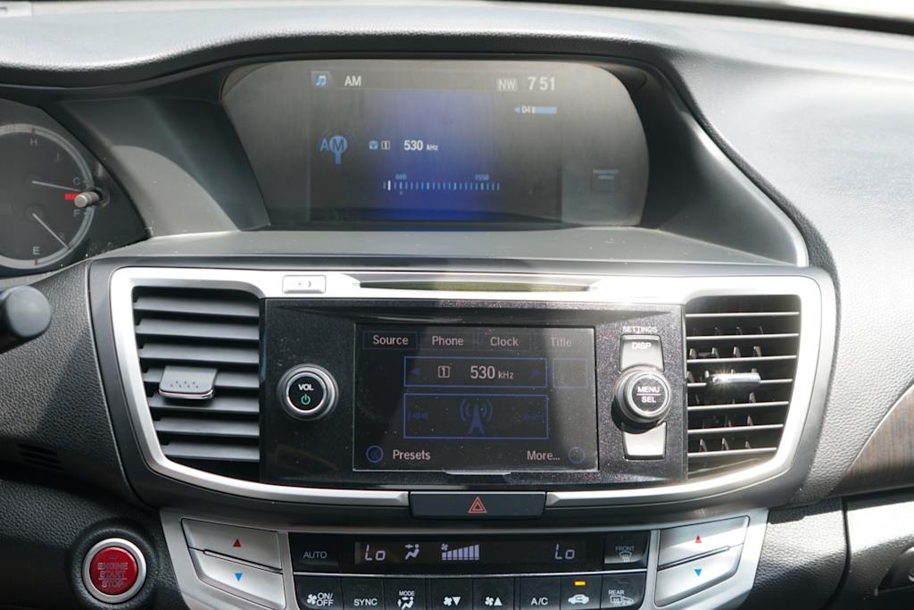 Thumbnail: 2015 Honda Accord - 18