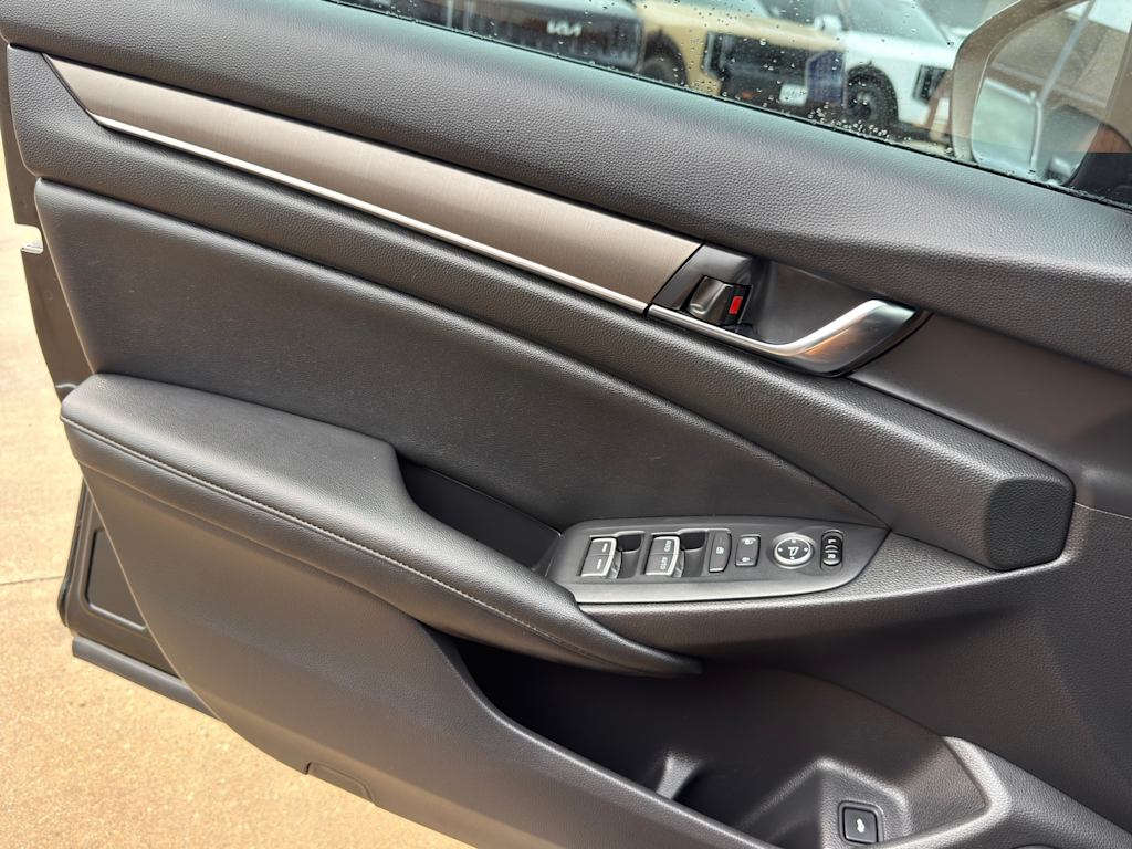 Thumbnail: 2020 Honda Accord - 22