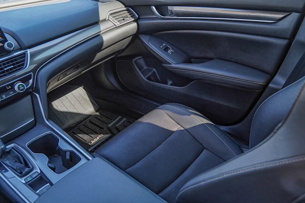 Thumbnail: 2020 Honda Accord - 30