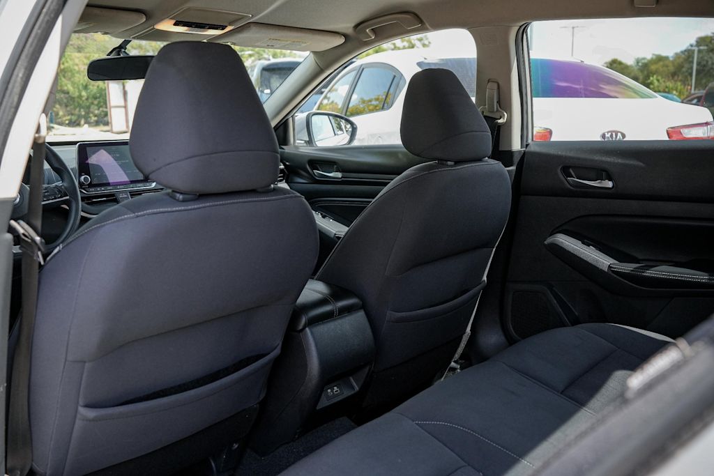 Thumbnail: 2019 Nissan Altima - 8