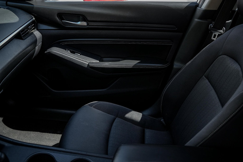 Thumbnail: 2019 Nissan Altima - 15