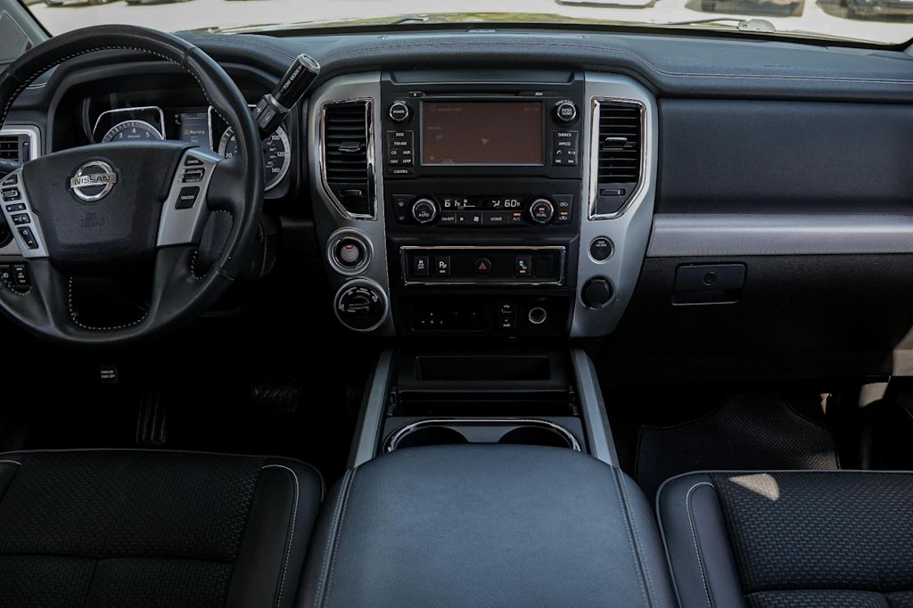 Thumbnail: 2018 Nissan Titan - 6