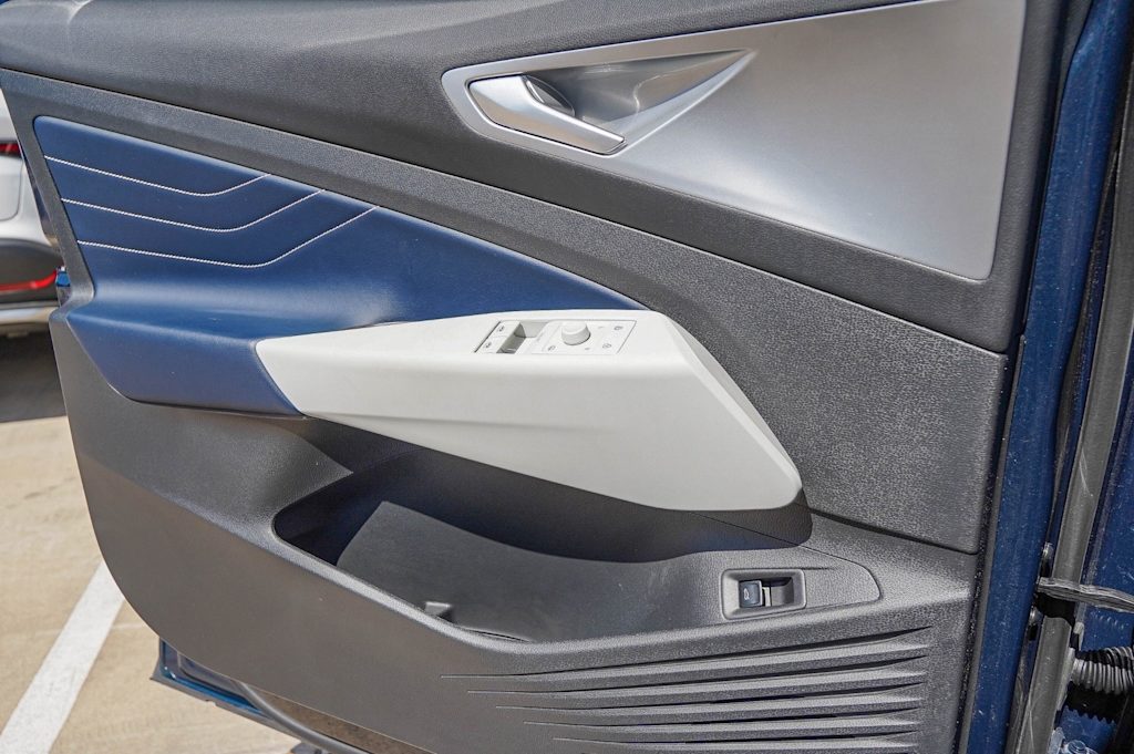 Thumbnail: 2023 Volkswagen ID.4 - 26
