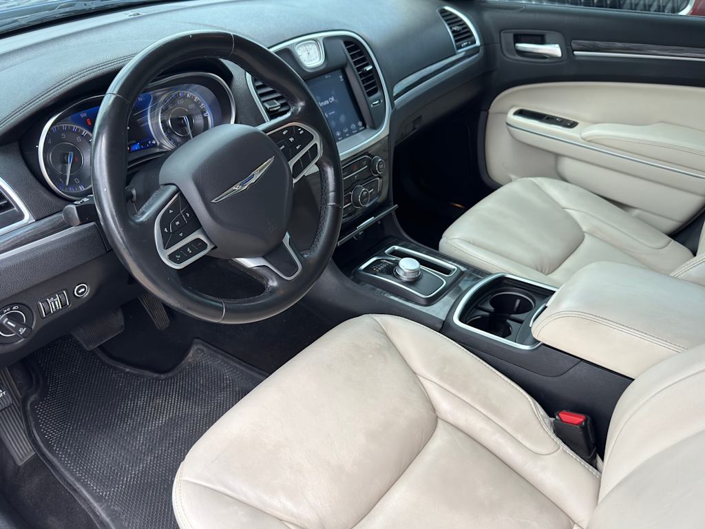 Thumbnail: 2020 Chrysler 300 - 2