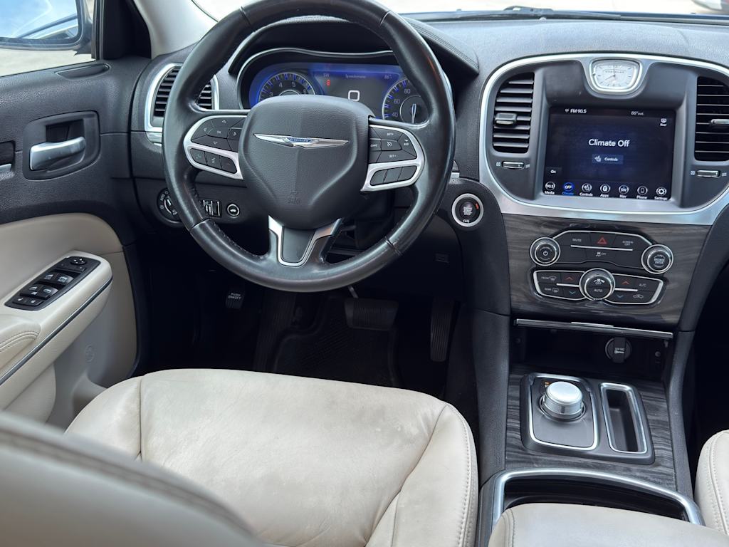 Thumbnail: 2020 Chrysler 300 - 13