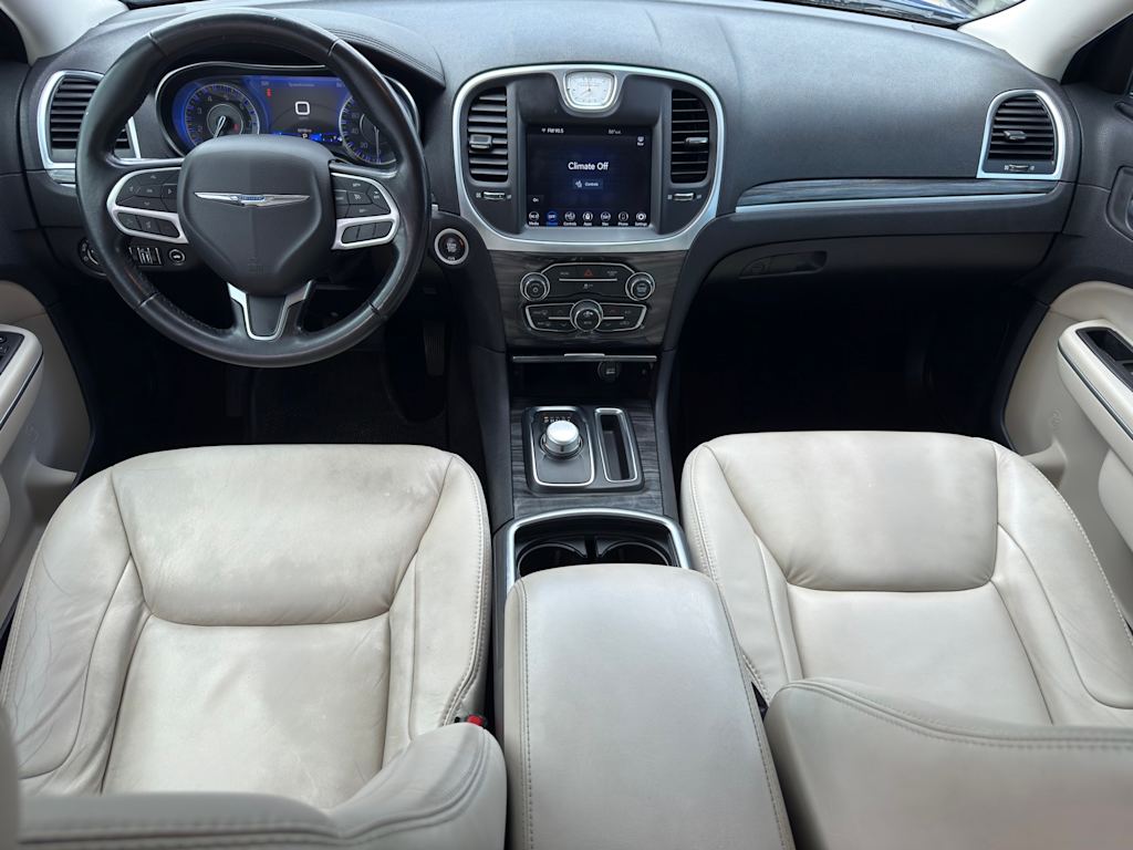 Thumbnail: 2020 Chrysler 300 - 12