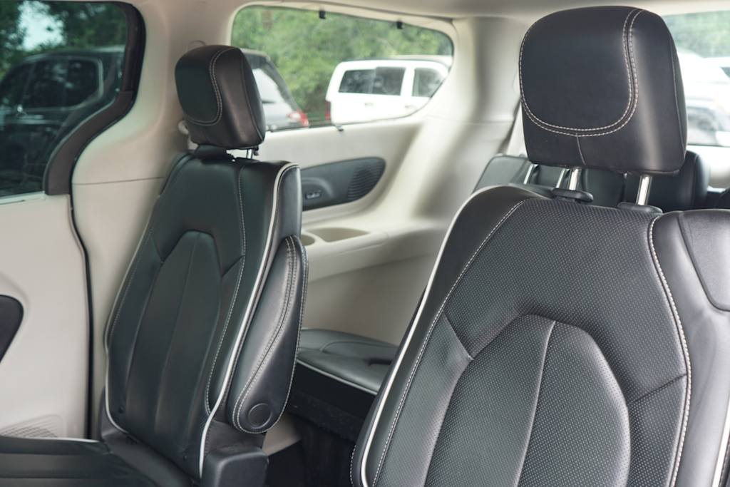 Thumbnail: 2022 Chrysler Pacifica - 26
