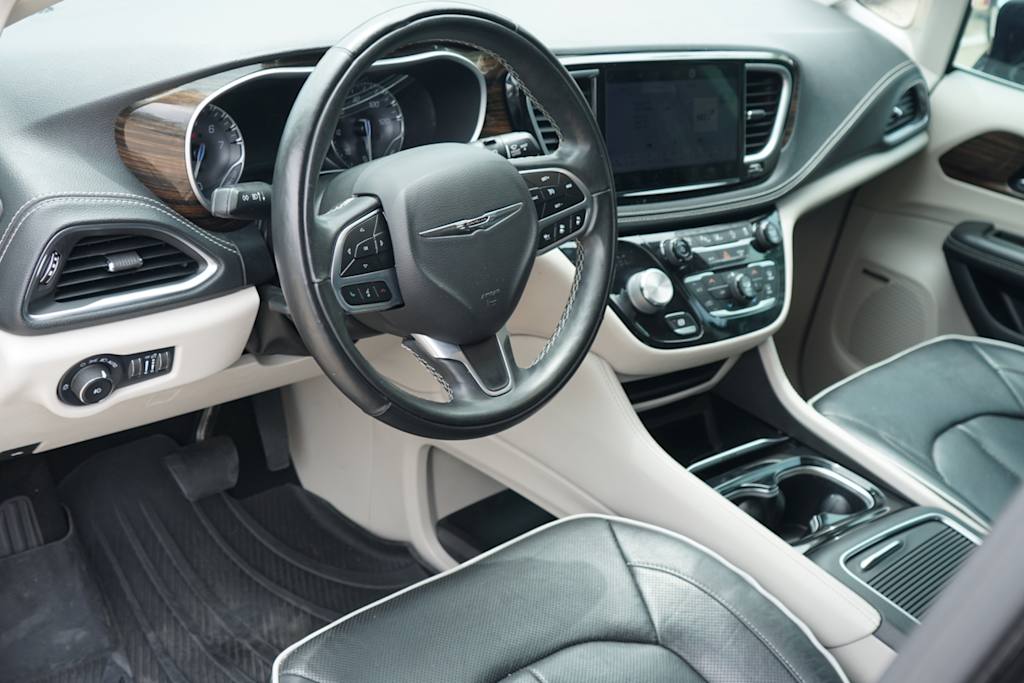 Thumbnail: 2022 Chrysler Pacifica - 2