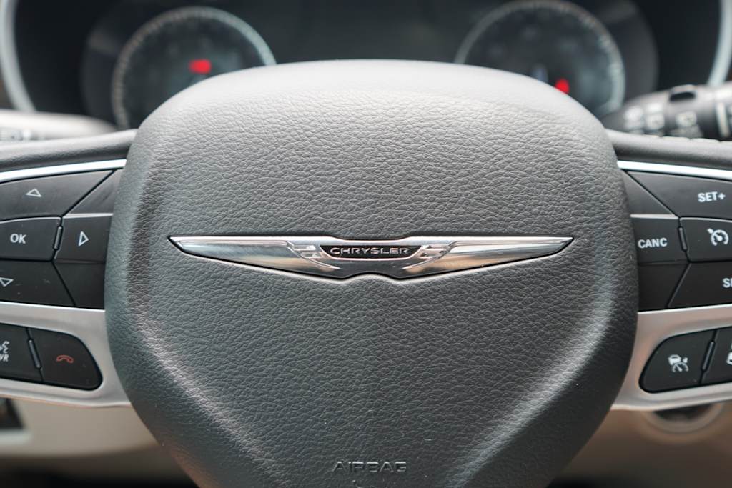Thumbnail: 2022 Chrysler Pacifica - 19