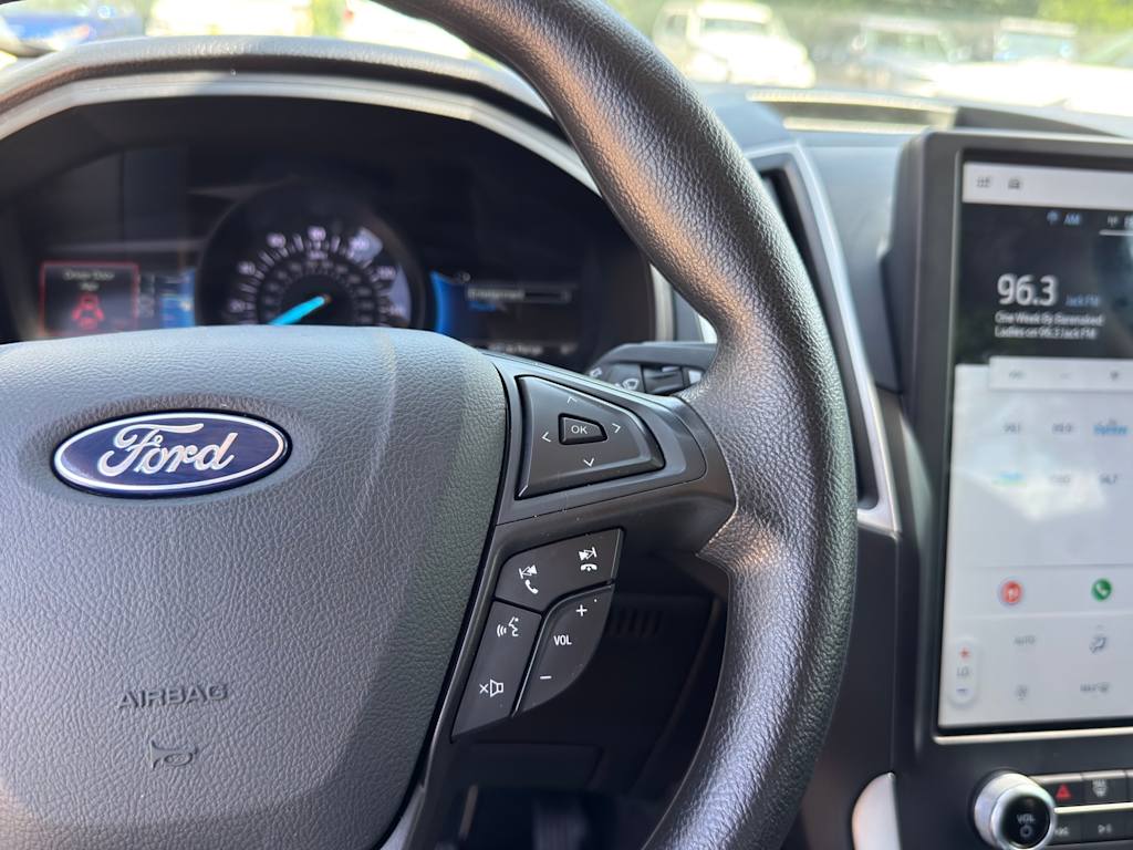 Thumbnail: 2022 Ford Edge - 22