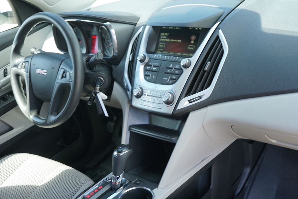 Thumbnail: 2017 GMC Terrain - 12