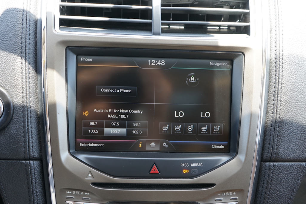 Thumbnail: 2015 Lincoln MKX - 18