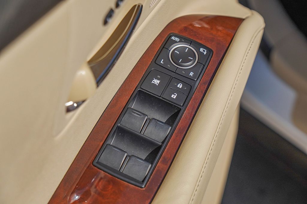 Thumbnail: 2015 Lexus RX - 27