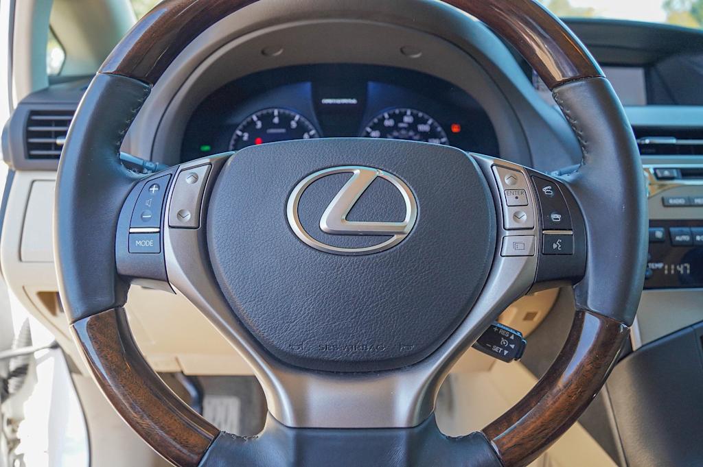 Thumbnail: 2015 Lexus RX - 6