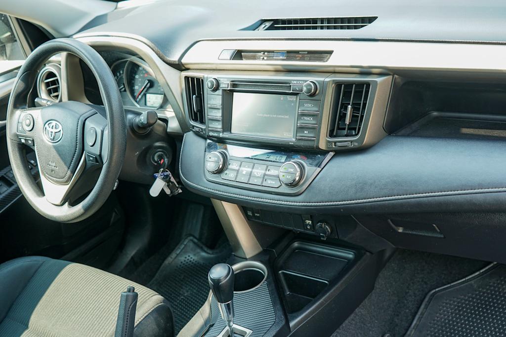 Thumbnail: 2015 Toyota RAV4 - 10