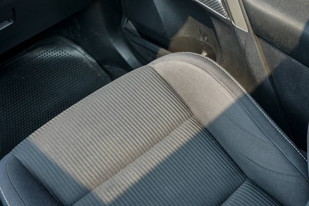 Thumbnail: 2015 Toyota RAV4 - 24