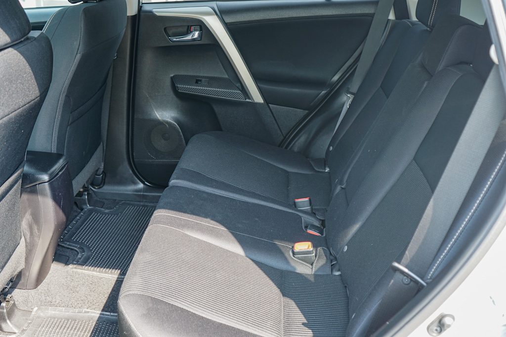 Thumbnail: 2015 Toyota RAV4 - 9