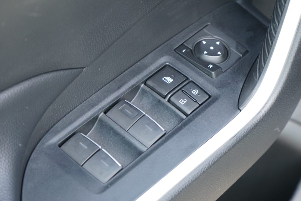 Thumbnail: 2024 Toyota RAV4 - 16