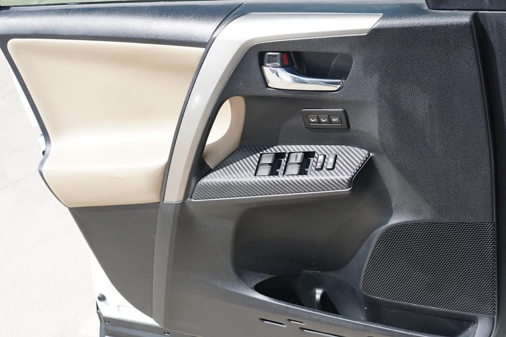 Thumbnail: 2015 Toyota RAV4 - 20
