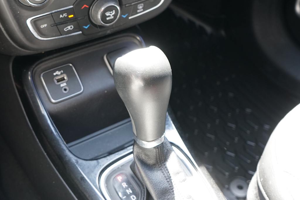 Thumbnail: 2020 Jeep Compass - 13