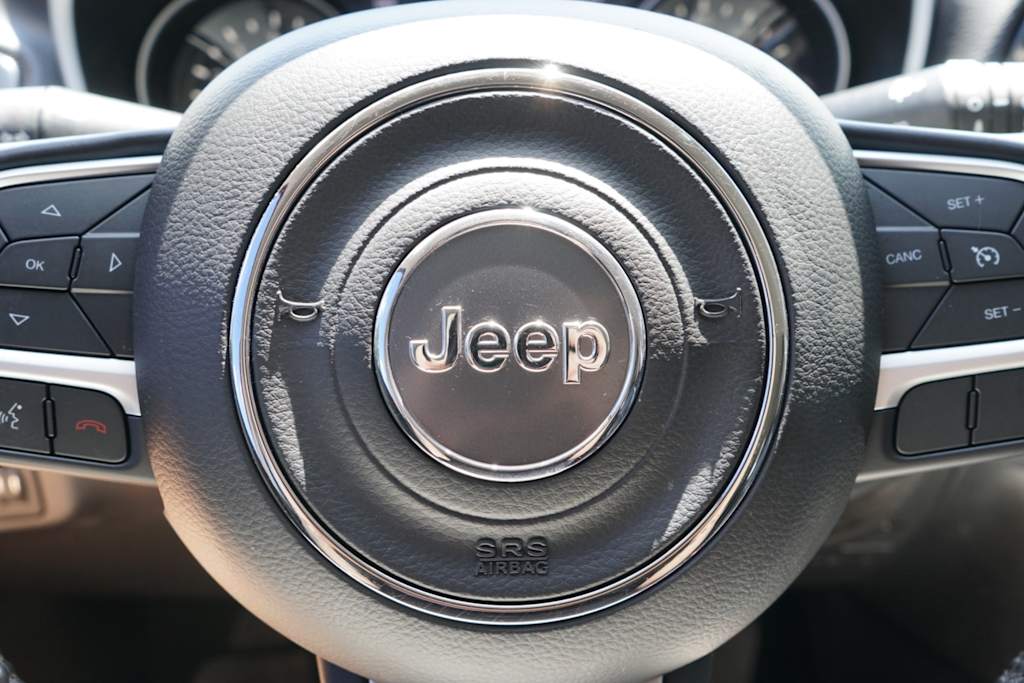 Thumbnail: 2020 Jeep Compass - 17