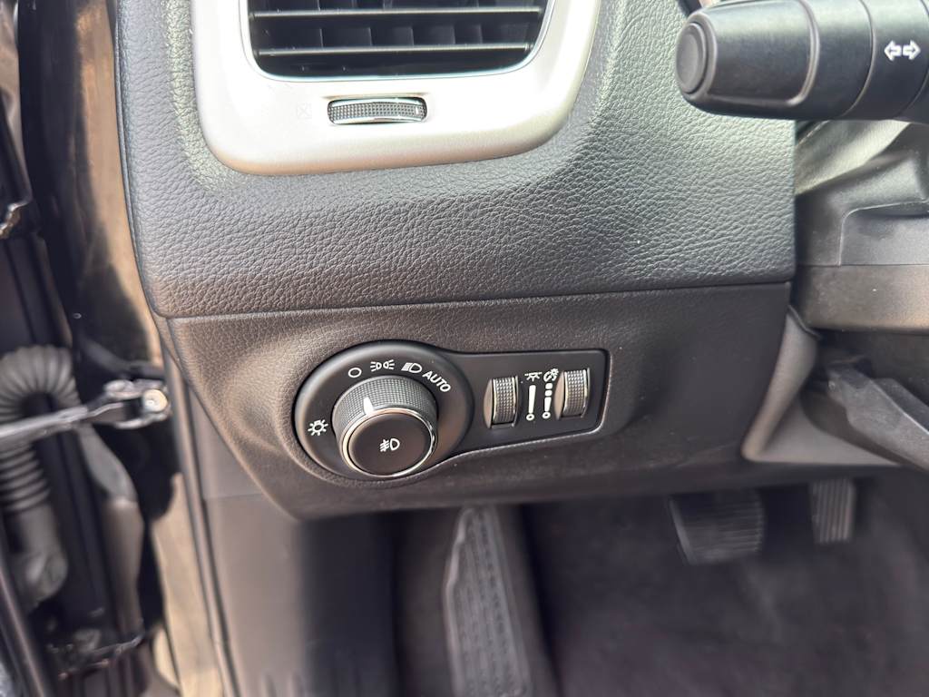 Thumbnail: 2019 Jeep Compass - 26