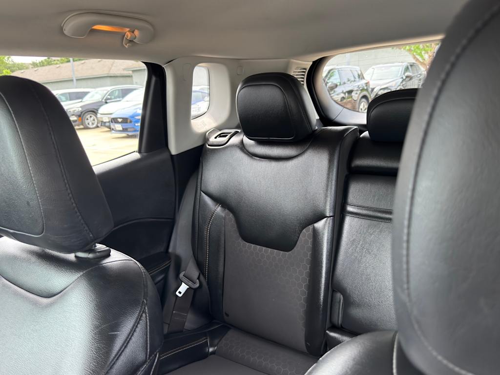 Thumbnail: 2019 Jeep Compass - 11