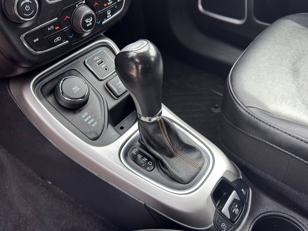 Thumbnail: 2019 Jeep Compass - 15