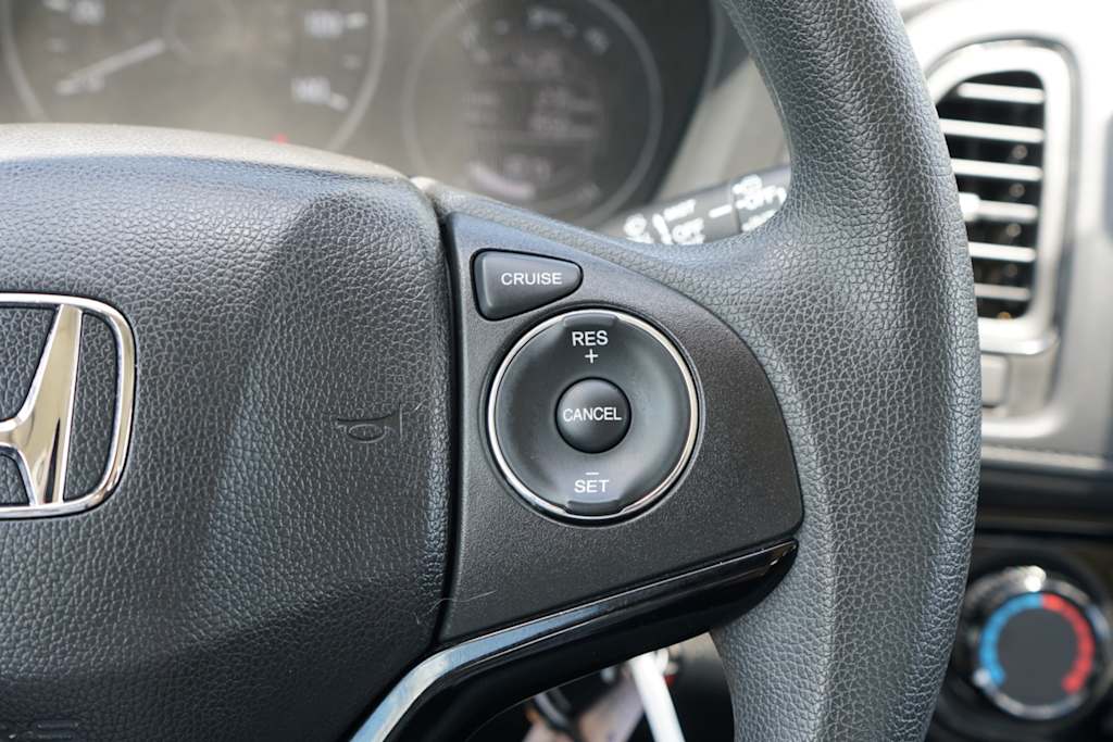 Thumbnail: 2016 Honda HR-V - 17