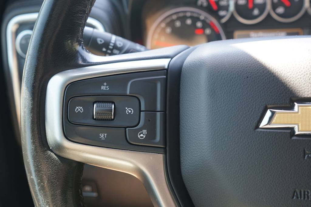 Thumbnail: 2020 Chevrolet Silverado 1500 - 17