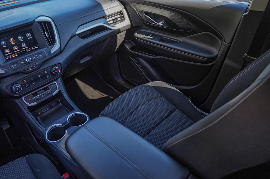 Thumbnail: 2024 GMC Terrain - 28