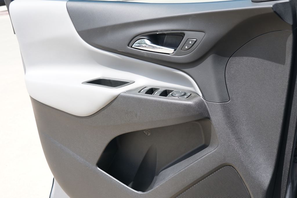 Thumbnail: 2024 Chevrolet Equinox - 21